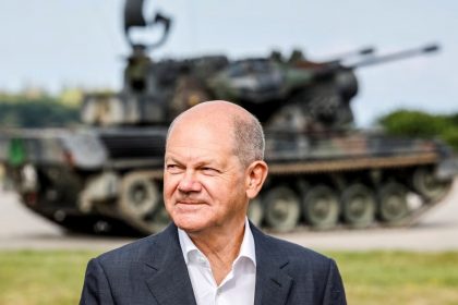 Олаф Шольц