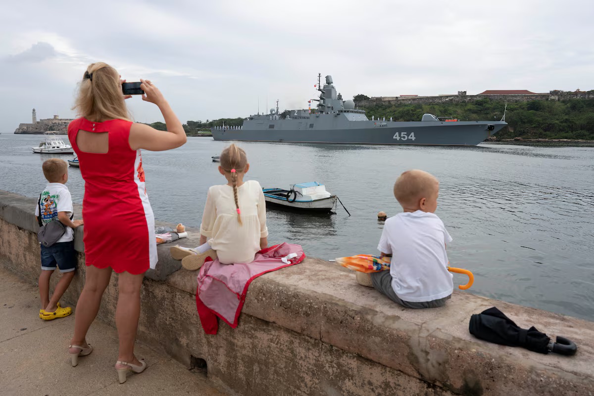 російські військові кораблі