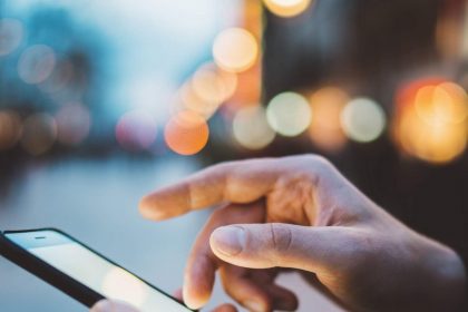 дисплей iPhone