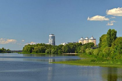 Узбережжя Дніпра.