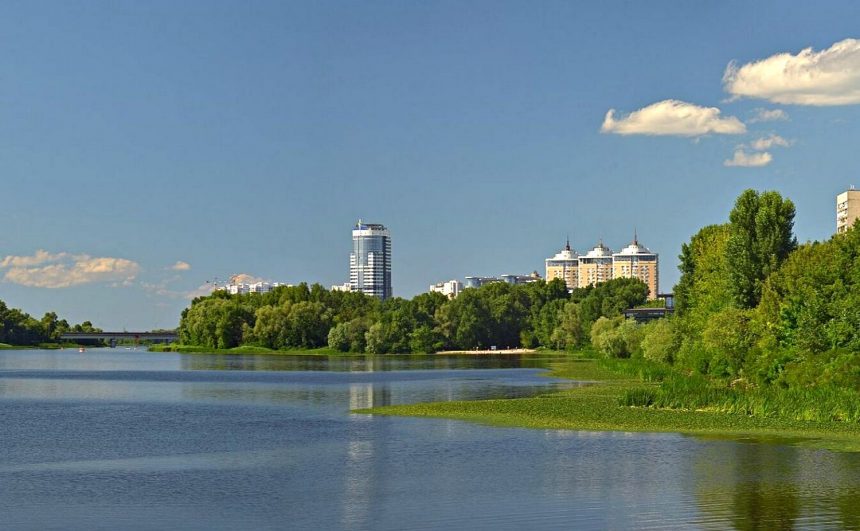 Узбережжя Дніпра.