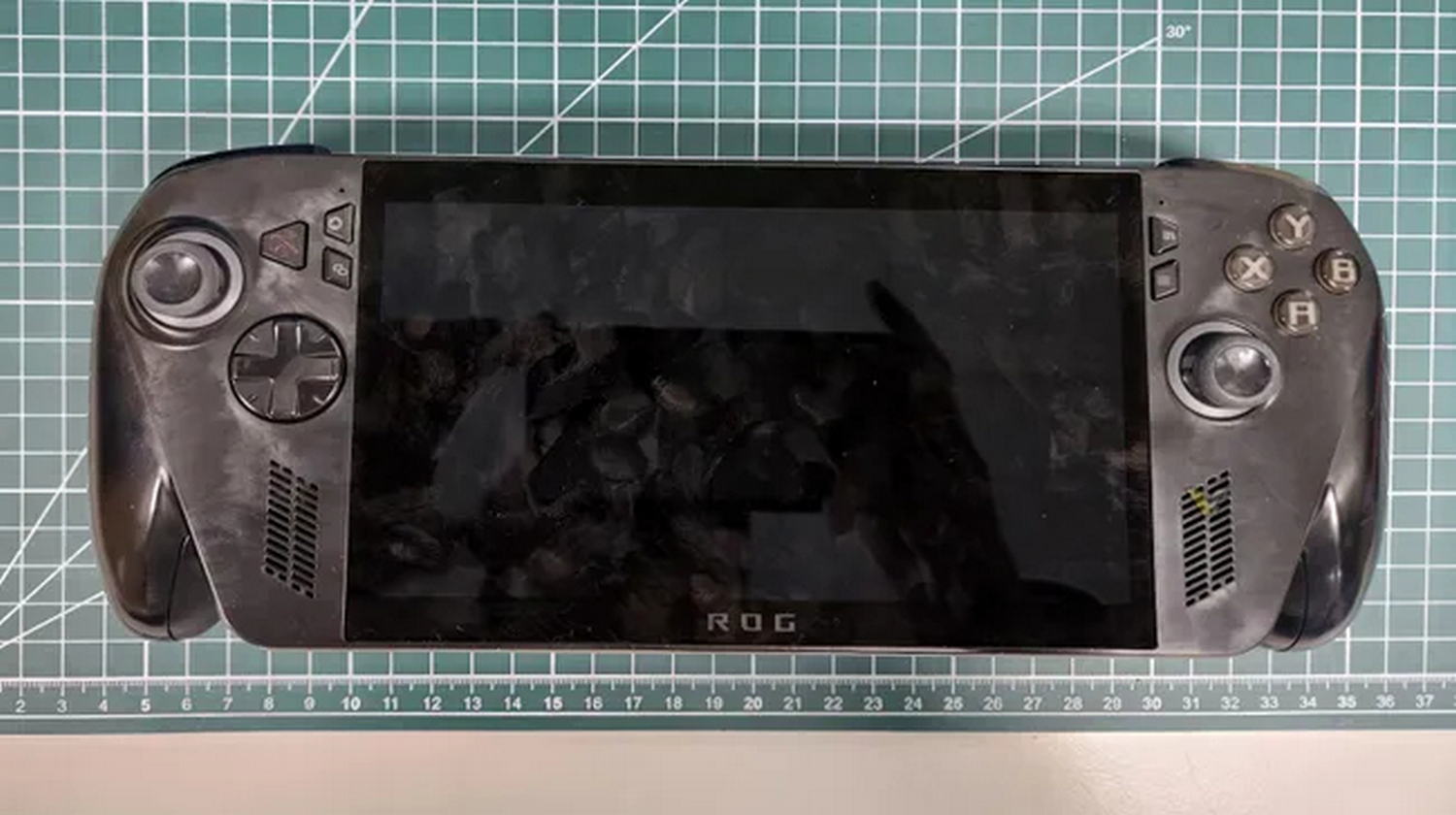 Asus ROG Ally 2 - 2.
