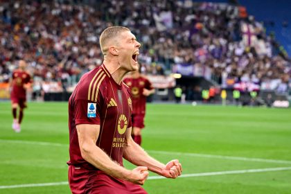 Артем Довбик.