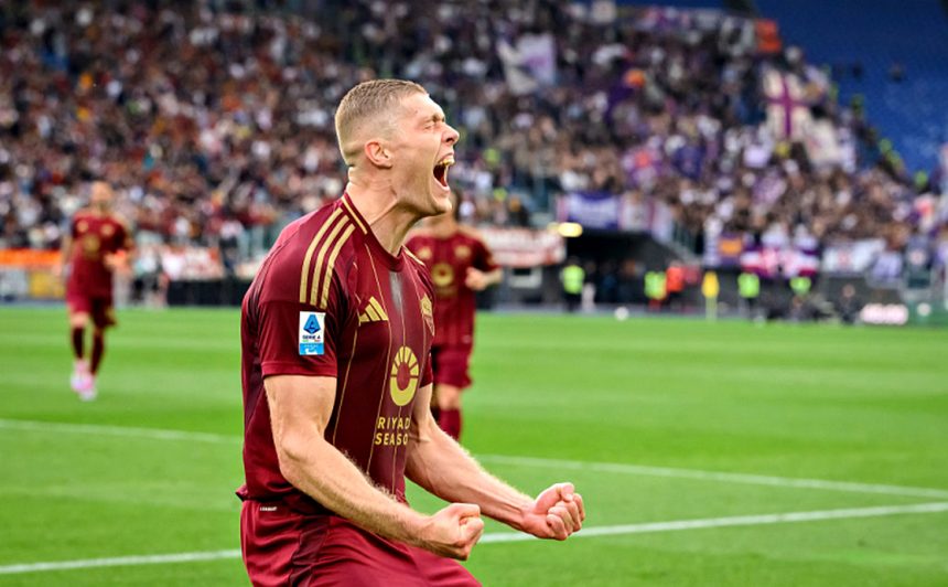 Артем Довбик.