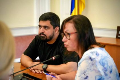 Тимур Ткаченко на нараді.