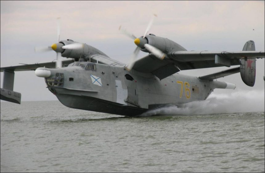 Літак Бе-12