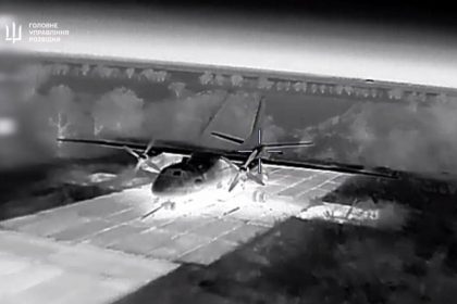 Спецпризначенці знищили два ворожих літака.