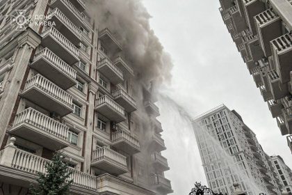 Пожежа у багатоповерхівці у Києві