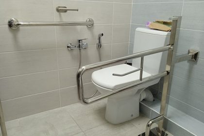 поручні для інвалідів