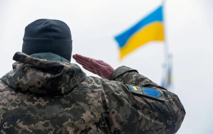 Військовослужбовець