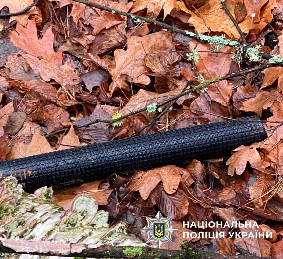 В Оболонському районі Києва виявили уламки дрона з вибухівкою (ФОТО)