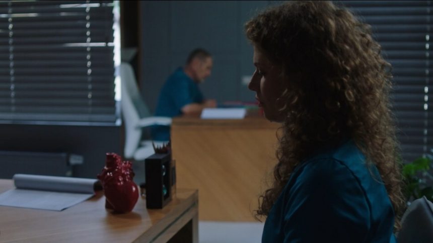 Кадр з серіалу