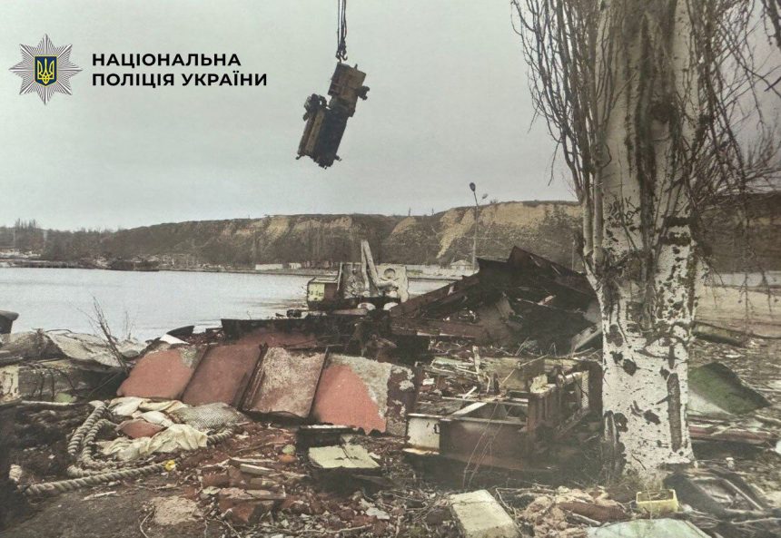 Списані військові кораблі продавали як металобрухт .